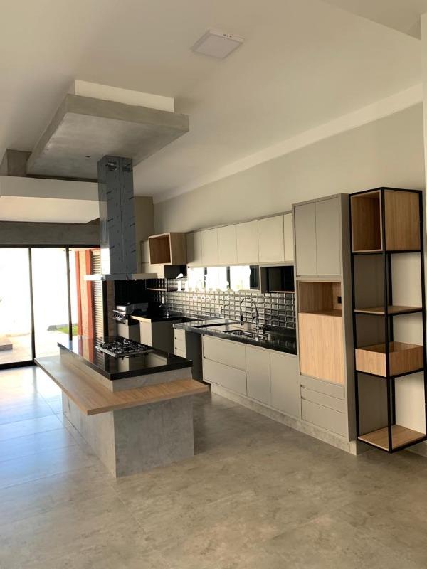 Casas Condomínio para à venda no Vila do Golf na cidade de Ribeirão Preto: 