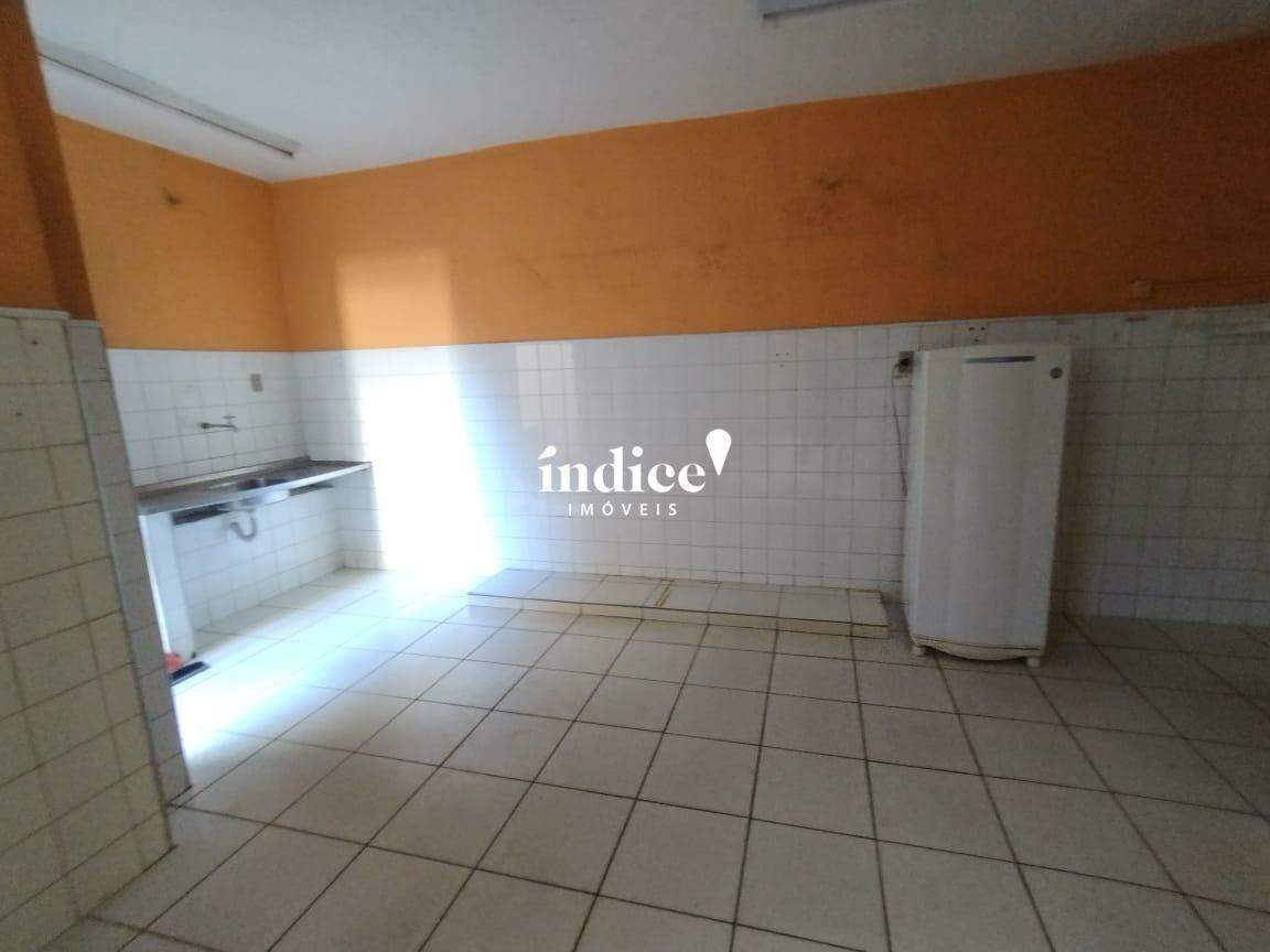 Salão Comercial para para aluguel no Centro na cidade de Ribeirão Preto: 