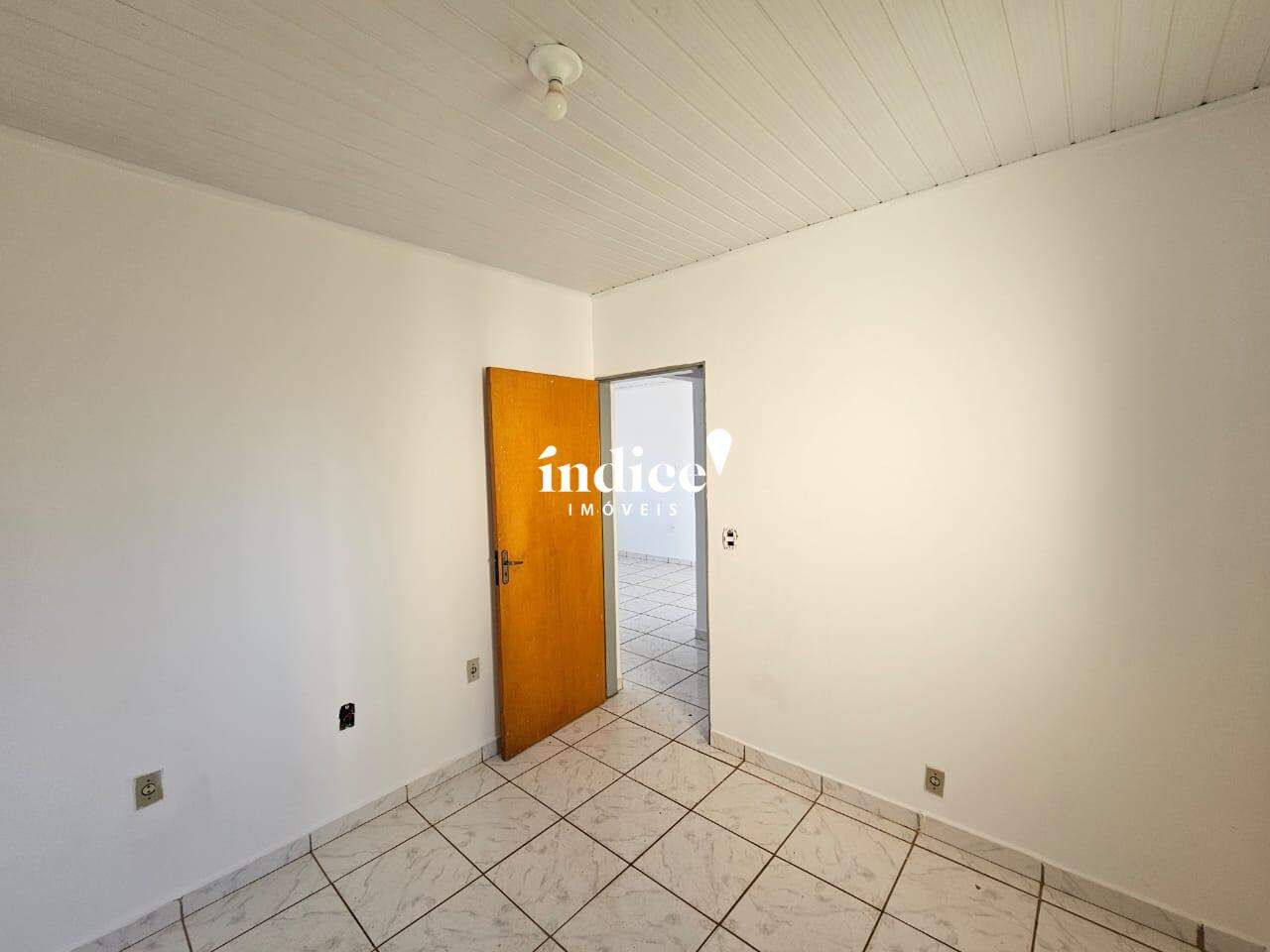 Casas para para aluguel no Jardim Irajá na cidade de Ribeirão Preto: 