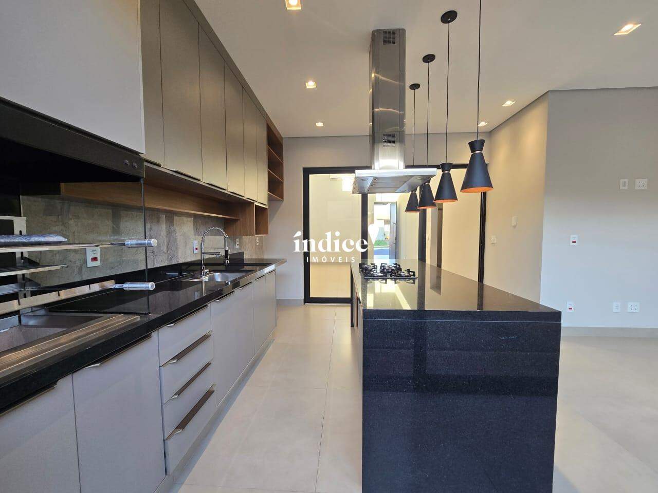 Casas Condomínio para à venda no Residencial Valência na cidade de Ribeirão Preto: 