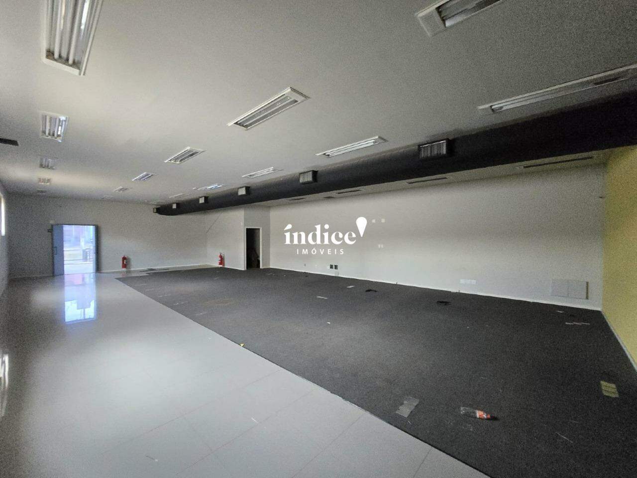Salão Comercial para para aluguel no Jardim Irajá na cidade de Ribeirão Preto: 
