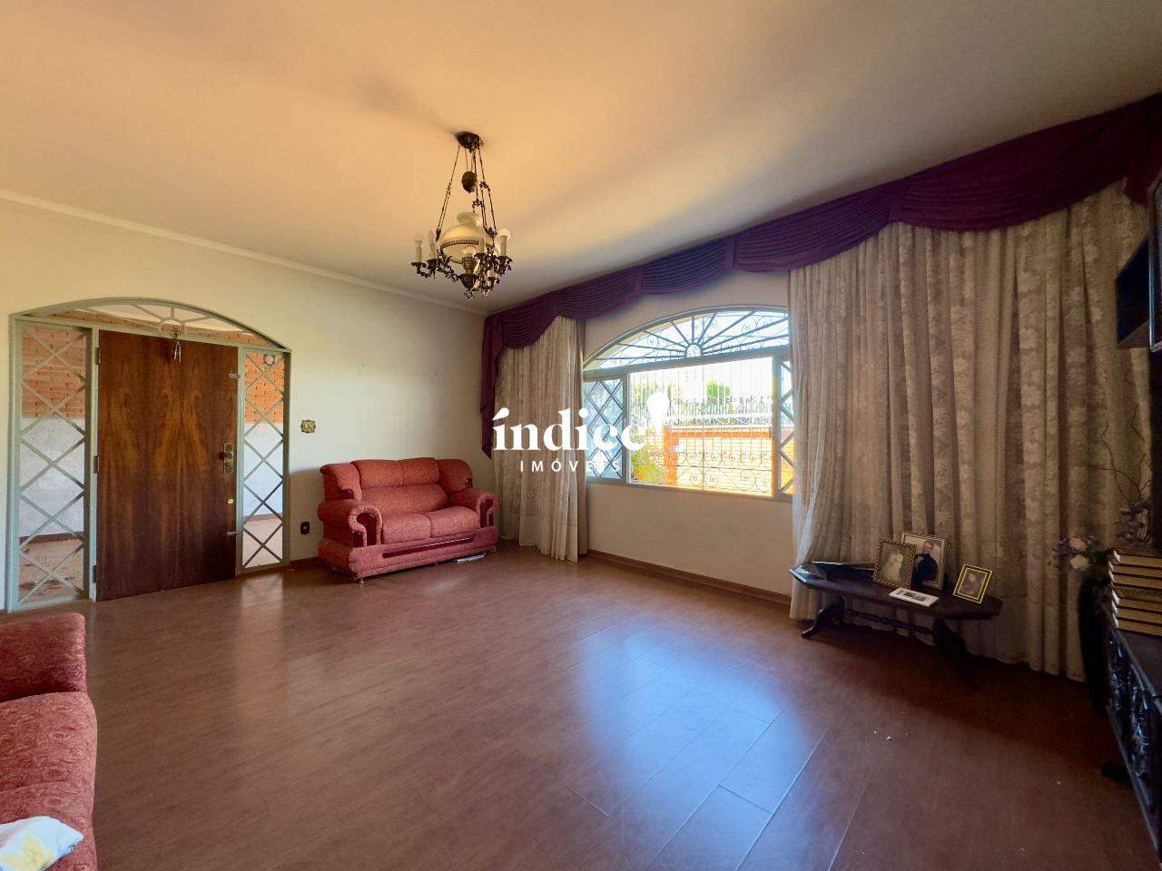Casas para à venda no Jardim Paulista na cidade de Ribeirão Preto: 
