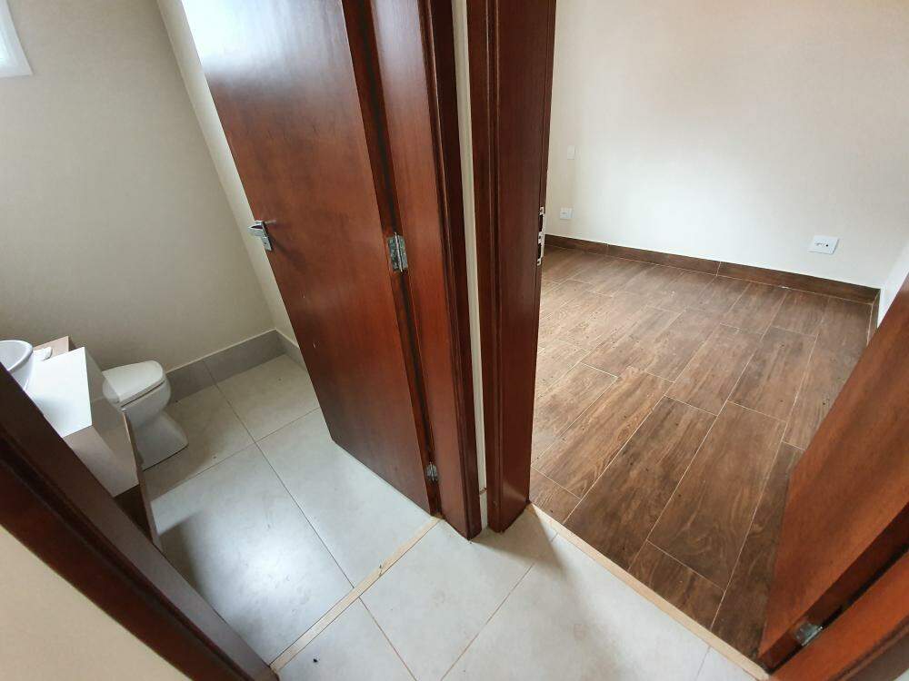 Casas Condomínio para à venda no Vila do Golf na cidade de Ribeirão Preto: 