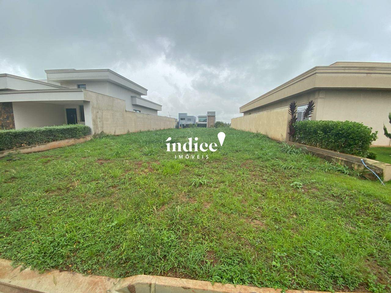 Terrenos Condomínio para à venda no Residencial Alto do Castelo na cidade de Ribeirão Preto: 