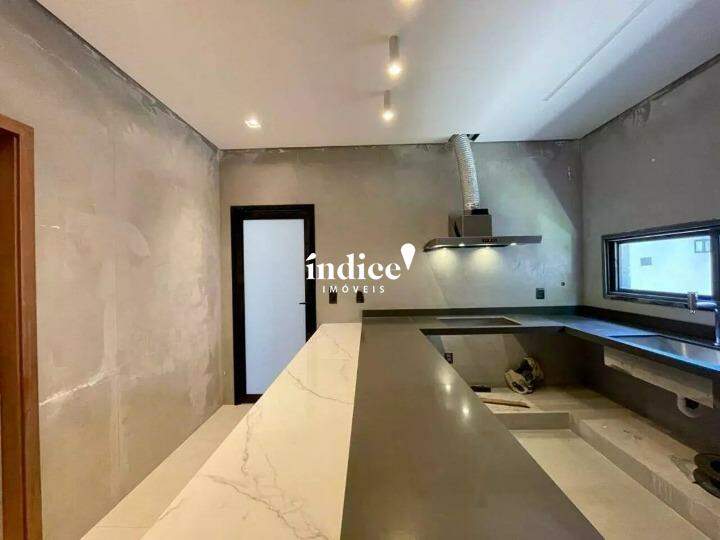 Casas Condomínio para à venda no Alphaville na cidade de Ribeirão Preto: 