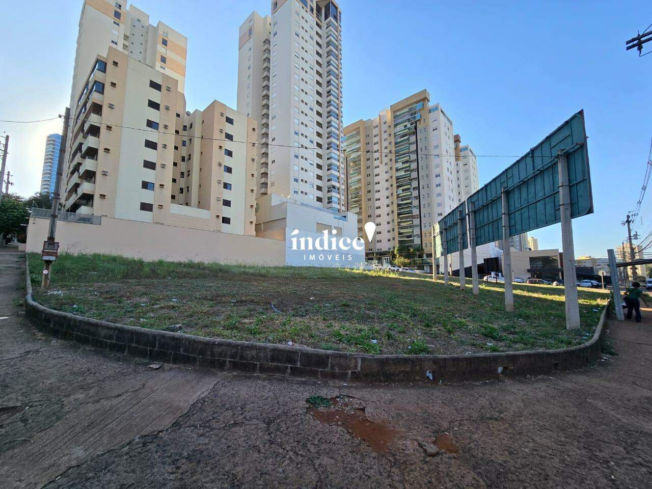 Terrenos Bairro para à venda no Jardim Botânico na cidade de Ribeirão Preto: 