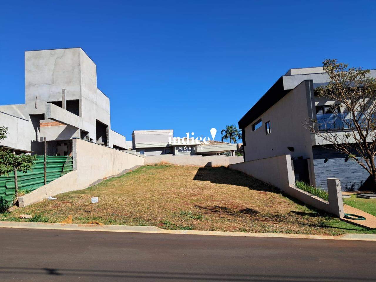 Terrenos Condomínio para à venda no Residencial Alto do Castelo na cidade de Ribeirão Preto: 