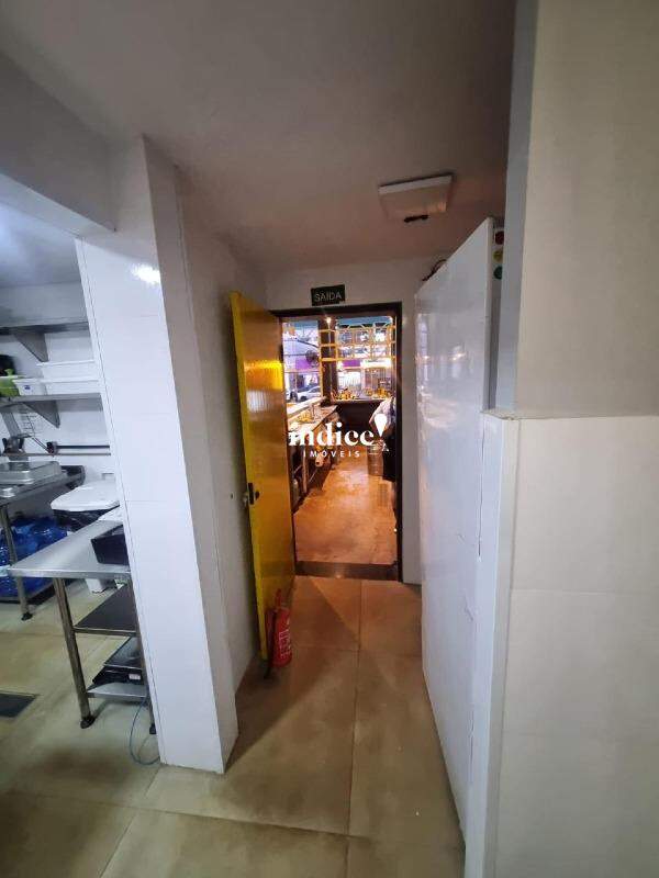 Casa Comercial para para aluguel no Jardim Sumaré na cidade de Ribeirão Preto: 