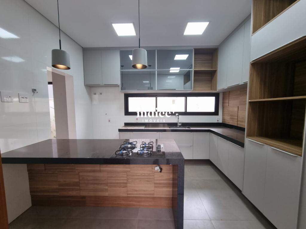 Casas Condomínio para à venda no Alphaville na cidade de Ribeirão Preto: 