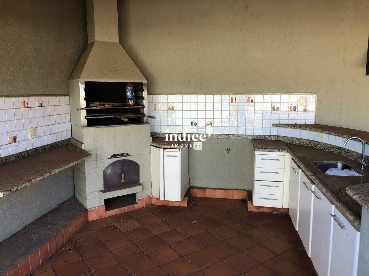 Casa Comercial para para aluguel no Ribeirânia na cidade de Ribeirão Preto: 