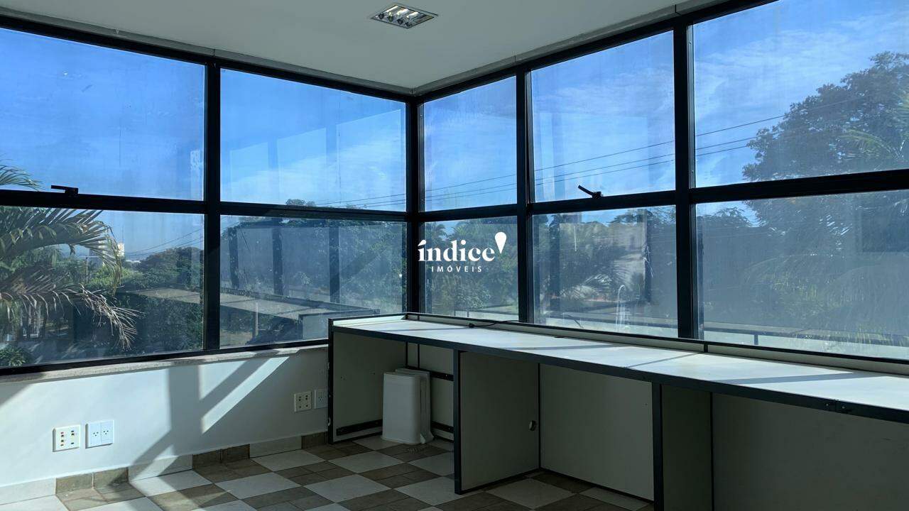 Casa Comercial para para aluguel no Ribeirânia na cidade de Ribeirão Preto: 