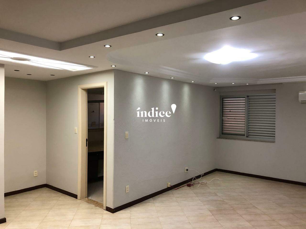 Casa Comercial para para aluguel no Ribeirânia na cidade de Ribeirão Preto: 