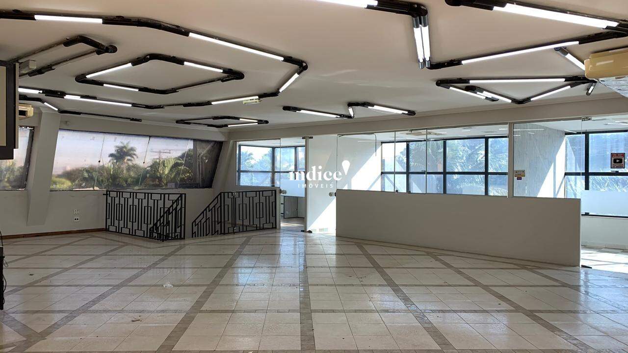 Casa Comercial para para aluguel no Ribeirânia na cidade de Ribeirão Preto: 