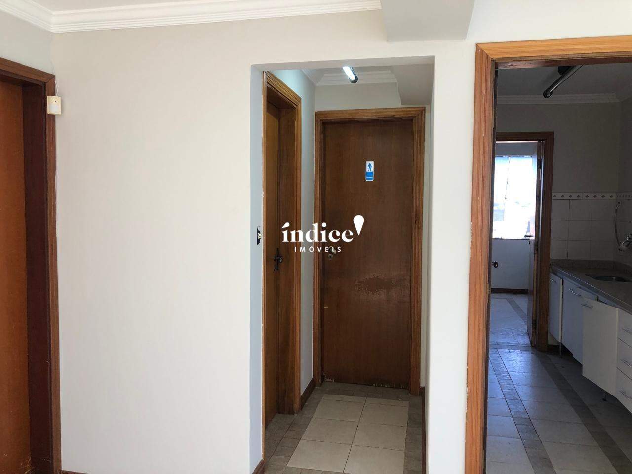 Casa Comercial para para aluguel no Ribeirânia na cidade de Ribeirão Preto: 