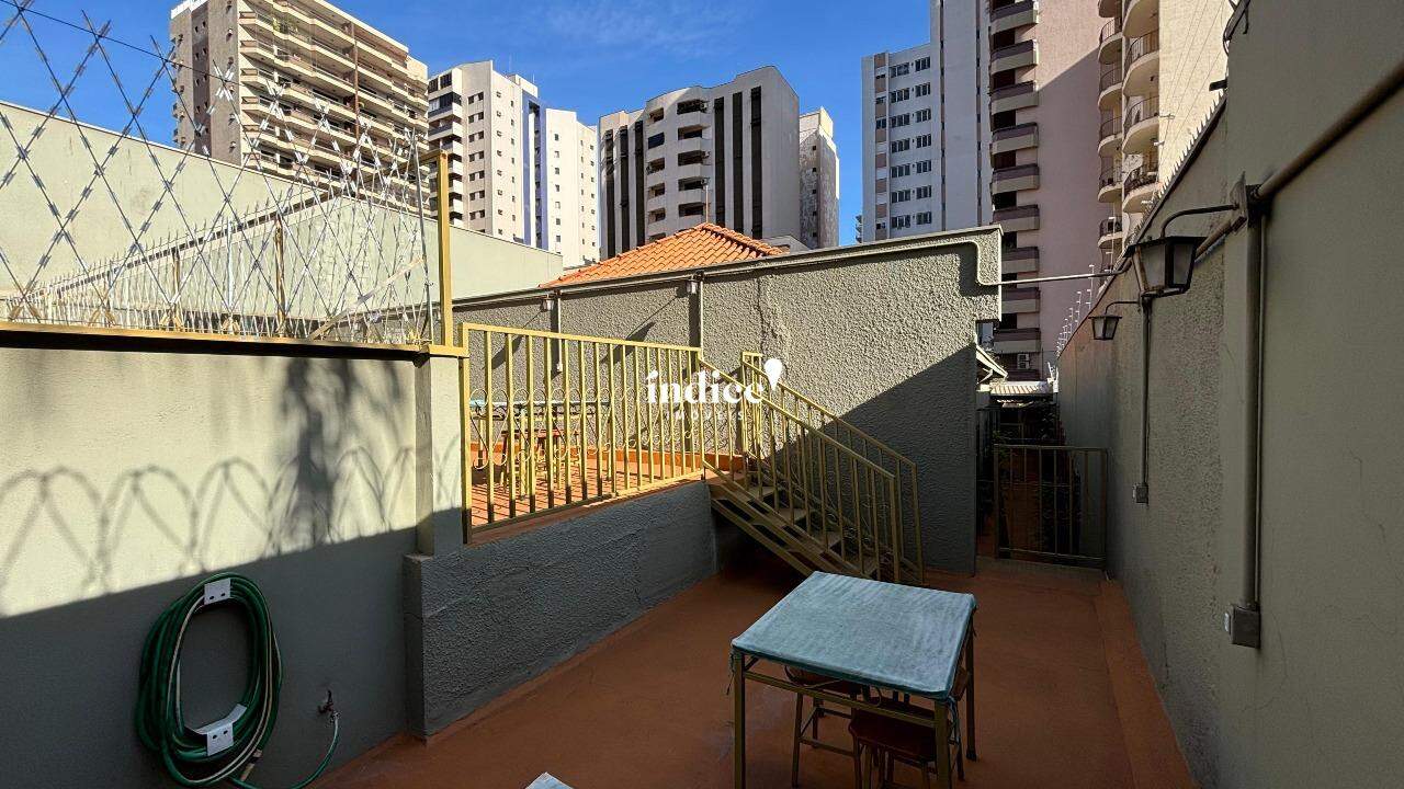 Casa Comercial para para aluguel no Centro na cidade de Ribeirão Preto: 