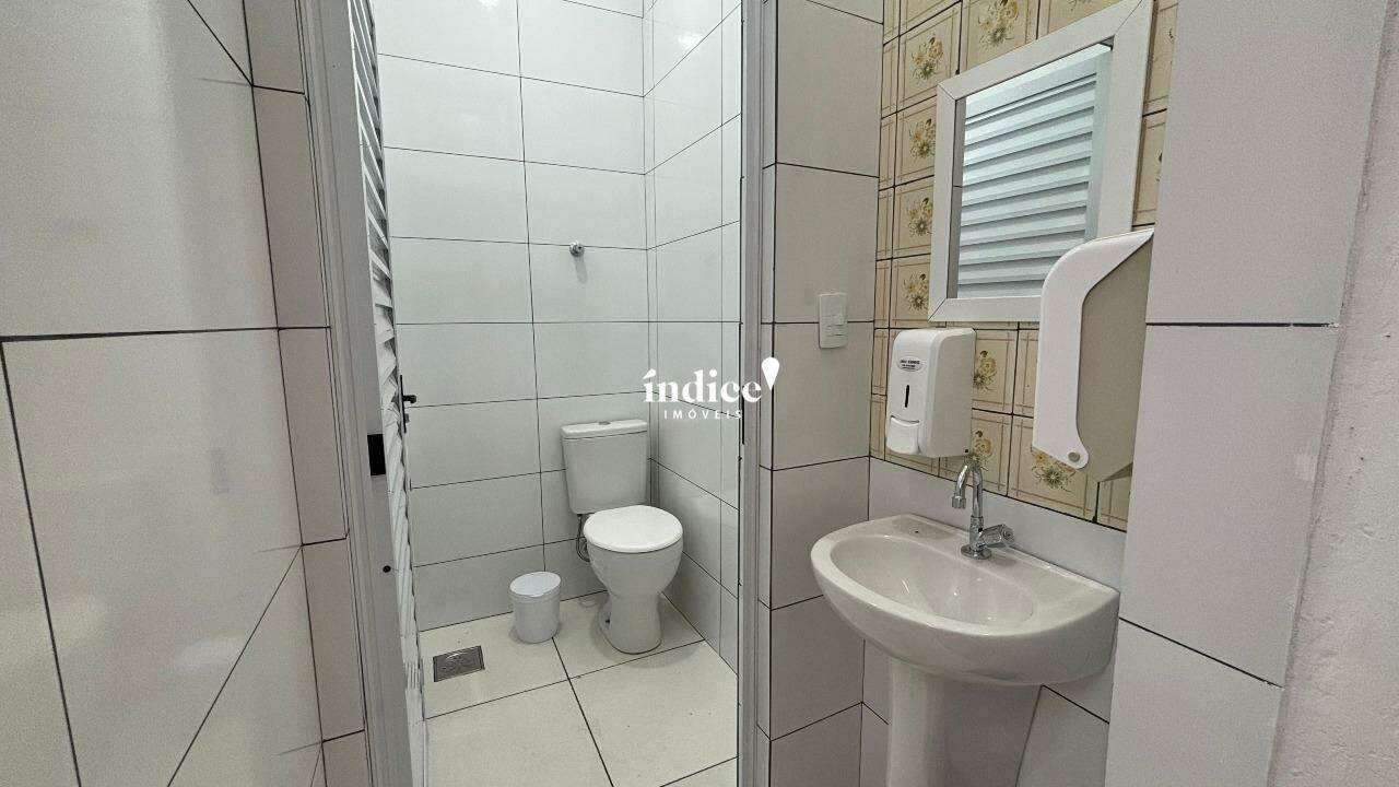 Casa Comercial para para aluguel no Centro na cidade de Ribeirão Preto: 