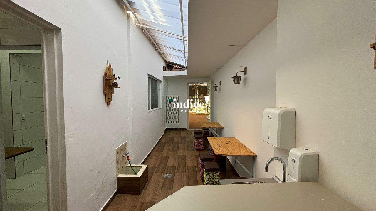 Casa Comercial para para aluguel no Centro na cidade de Ribeirão Preto: 