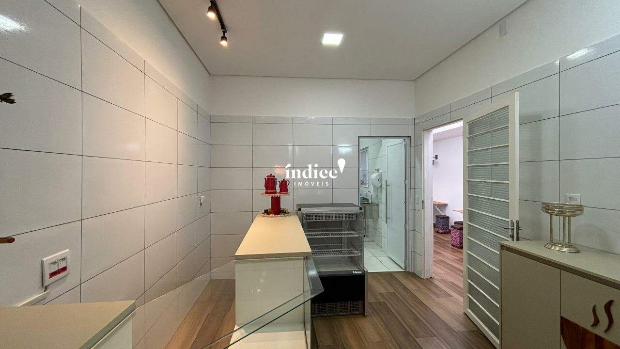 Casa Comercial para para aluguel no Centro na cidade de Ribeirão Preto: 