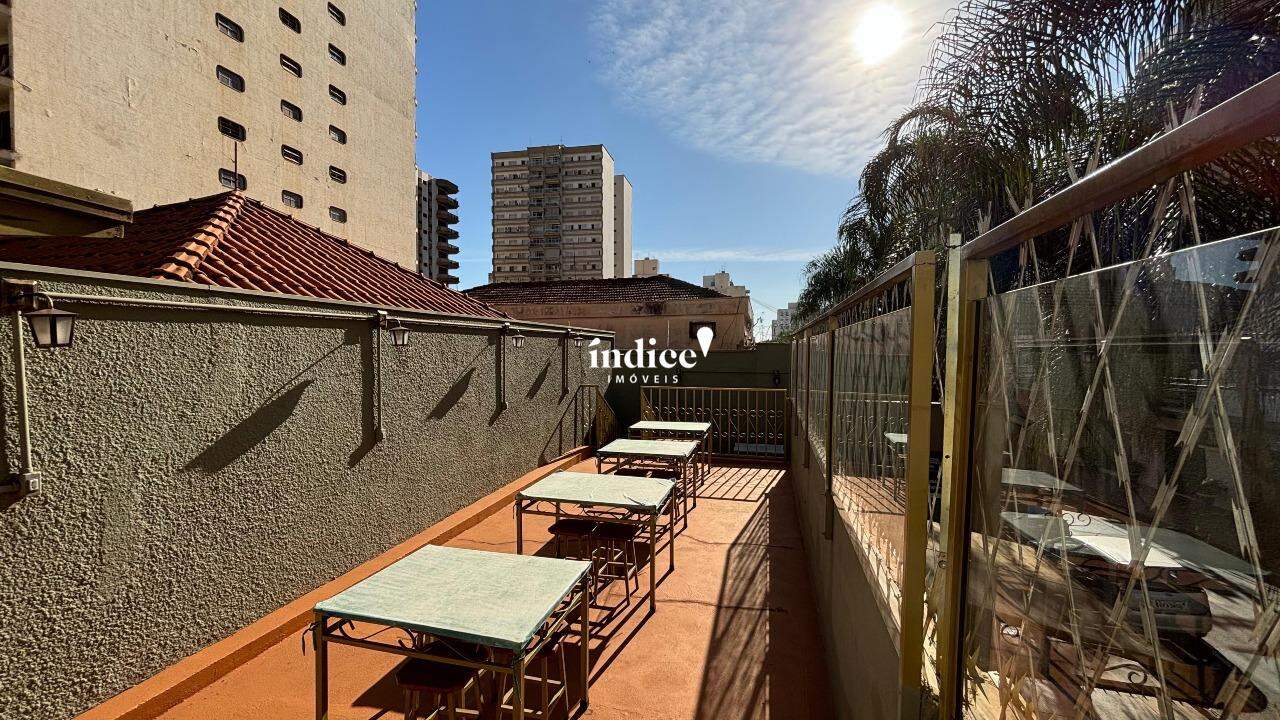 Casa Comercial para para aluguel no Centro na cidade de Ribeirão Preto: 