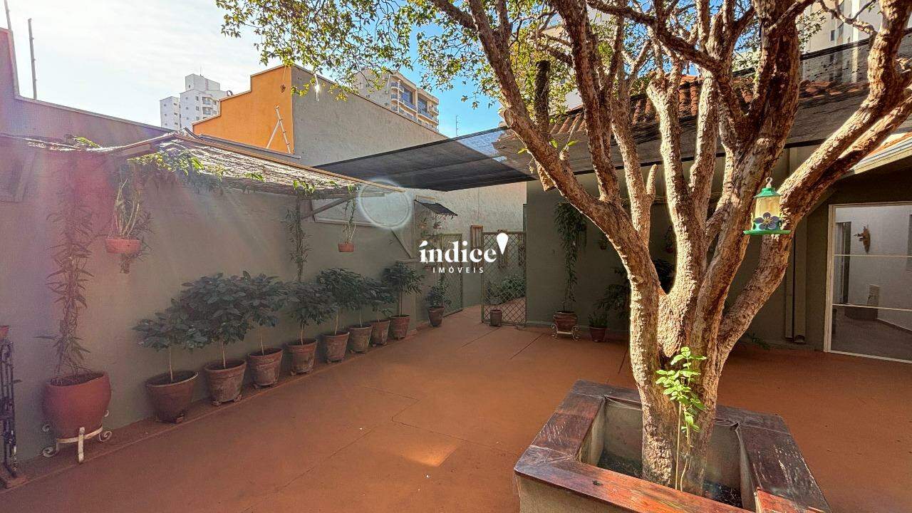 Casa Comercial para para aluguel no Centro na cidade de Ribeirão Preto: 