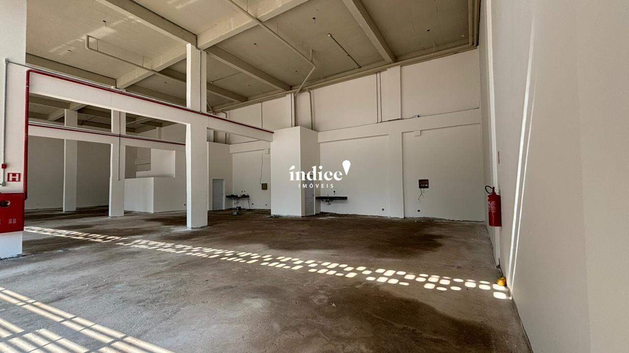 Salão Comercial para para aluguel no República na cidade de Ribeirão Preto: 