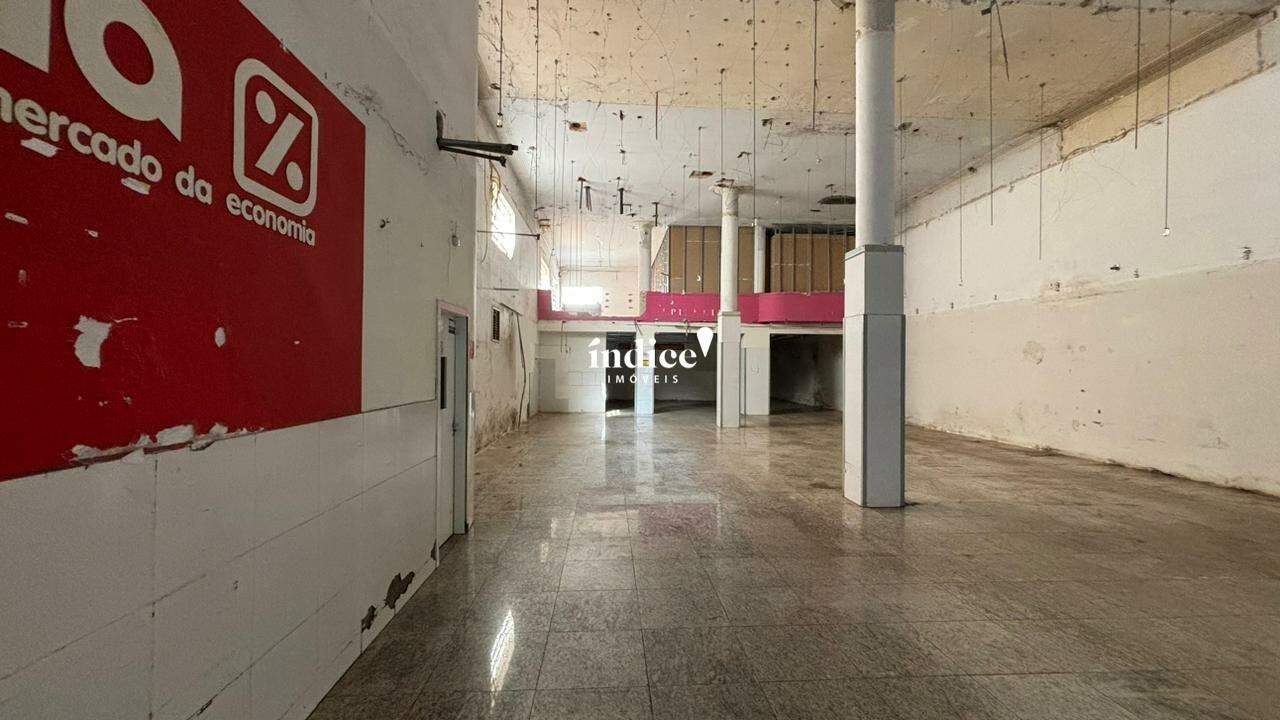 Galpão Comercial para para aluguel no Centro na cidade de Ribeirão Preto: 