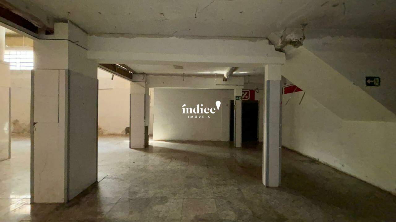 Galpão Comercial para para aluguel no Centro na cidade de Ribeirão Preto: 