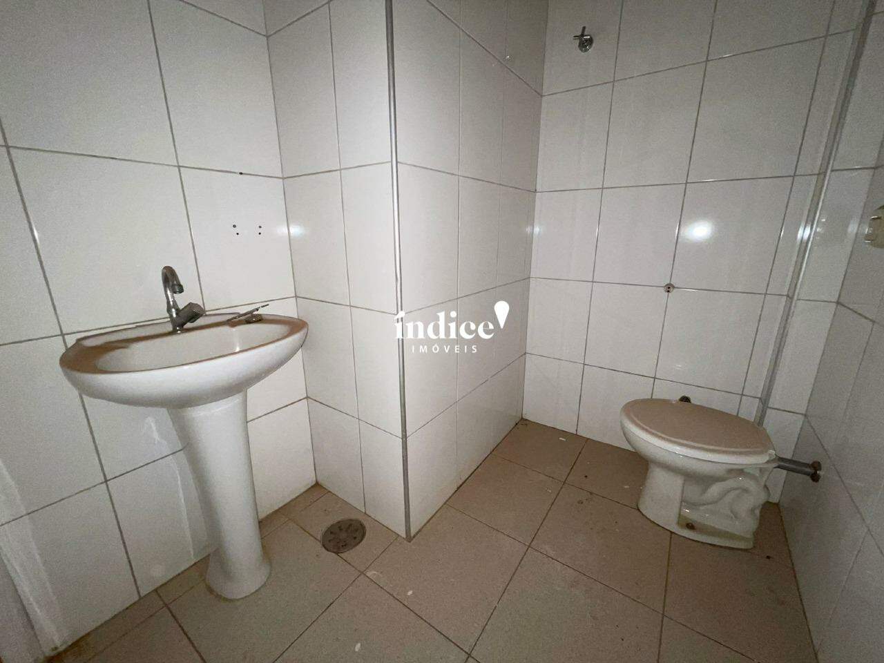 Salão Comercial para à venda no Centro na cidade de Ribeirão Preto: