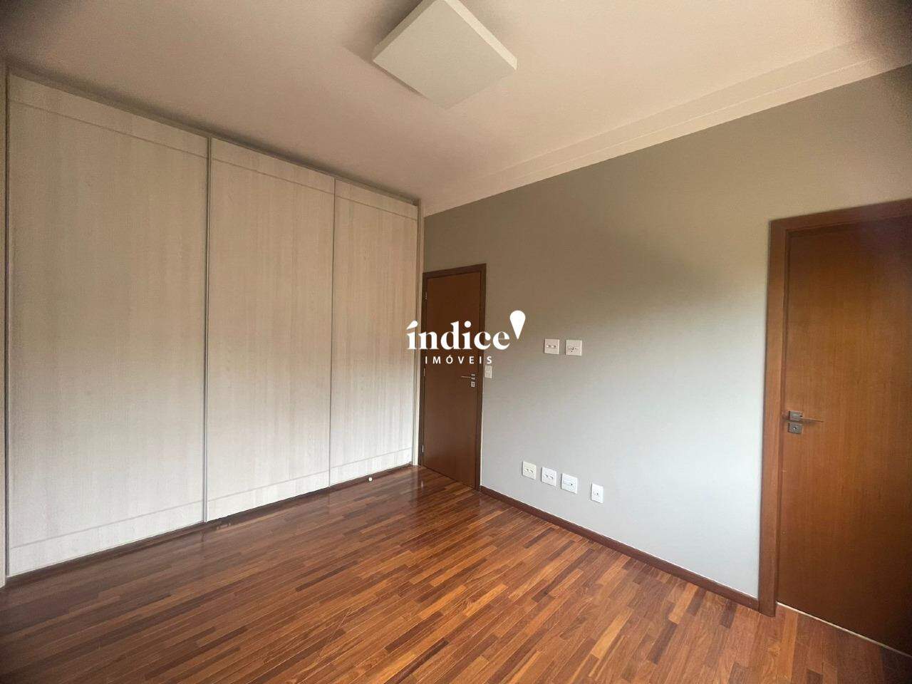 Casas Condomínio para para aluguel no Vila do Golf na cidade de Ribeirão Preto: 