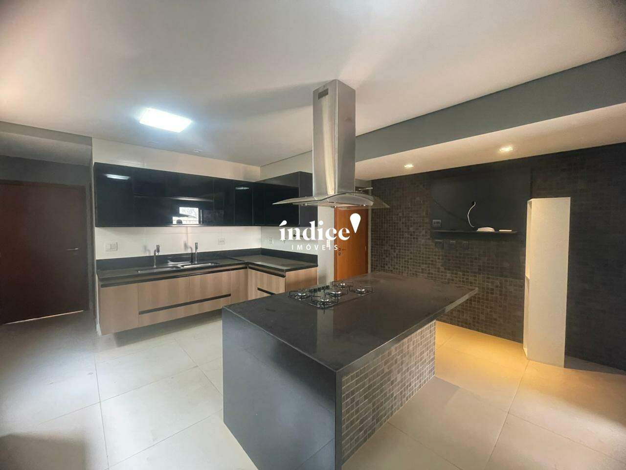 Casas Condomínio para para aluguel no Vila do Golf na cidade de Ribeirão Preto: 