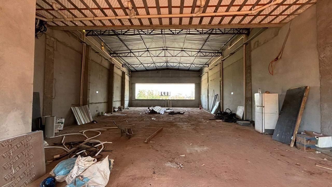 Salão Comercial para para aluguel no Vila do Golf na cidade de Ribeirão Preto: 
