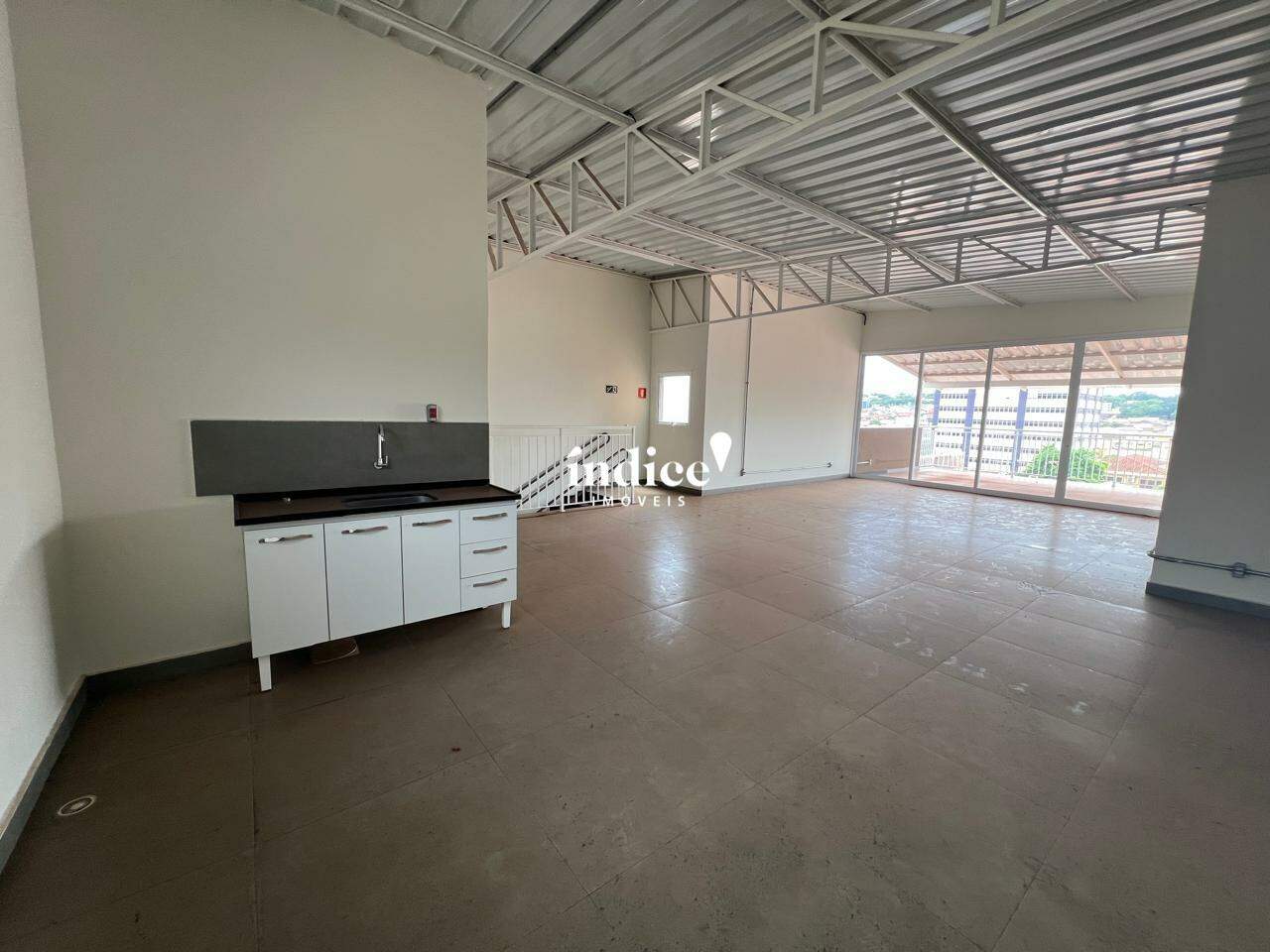 Salão Comercial para para aluguel no Jardim Macedo na cidade de Ribeirão Preto: 