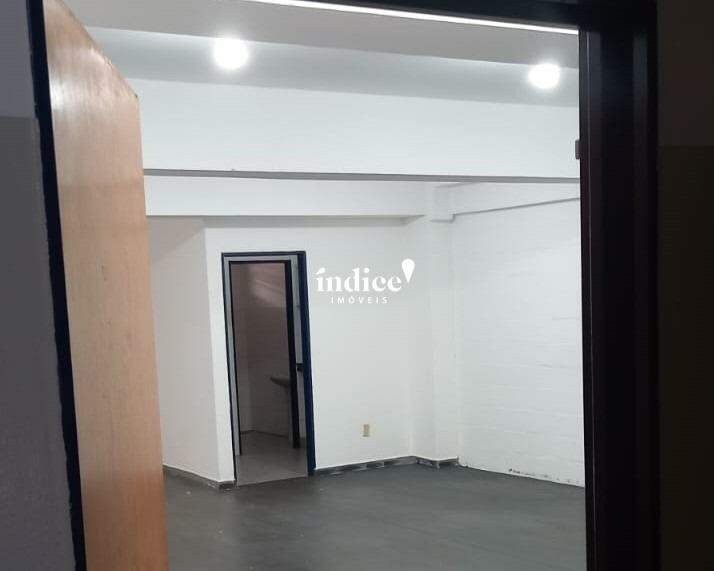 Salão Comercial para para aluguel no Jardim Anhangüera na cidade de Ribeirão Preto: 