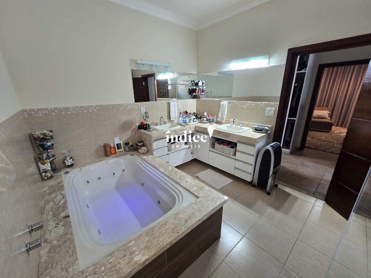 Casas Condomínio para à venda no Jardim Guaporé na cidade de Ribeirão Preto: 