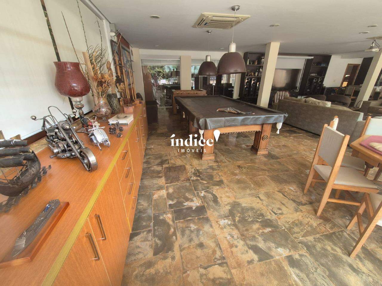 Casa Comercial para para aluguel no Jardim Canadá na cidade de Ribeirão Preto: 