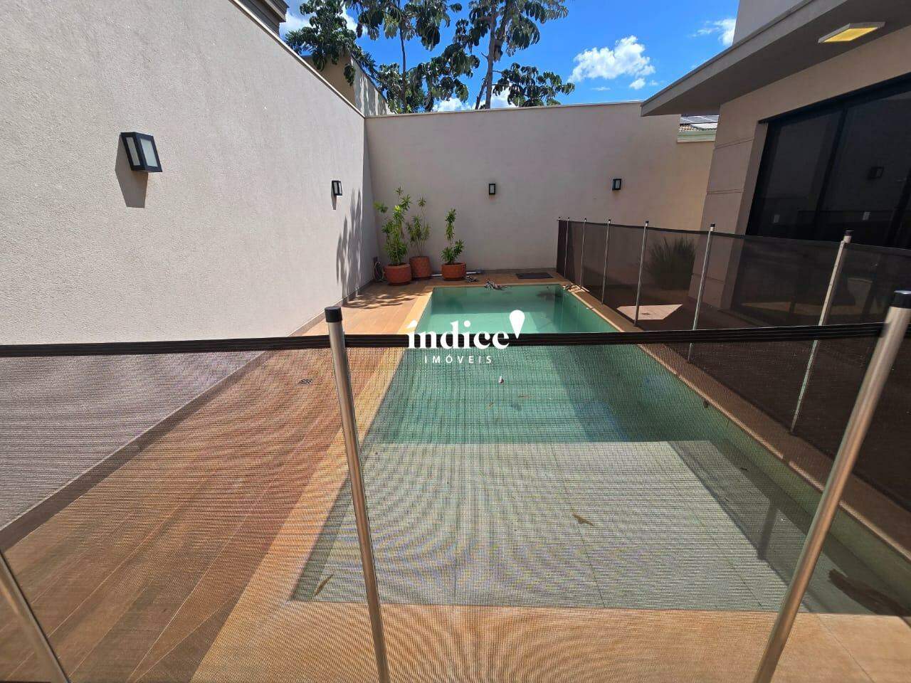 Casas Condomínio para à venda no Vila do Golf na cidade de Ribeirão Preto: 