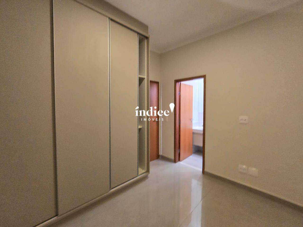 Casas Condomínio para à venda no Vila do Golf na cidade de Ribeirão Preto: 