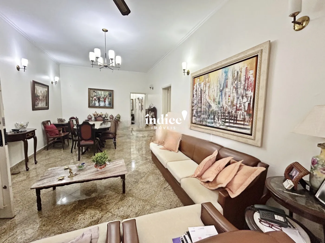 Casas para à venda no Centro na cidade de Ribeirão Preto: 