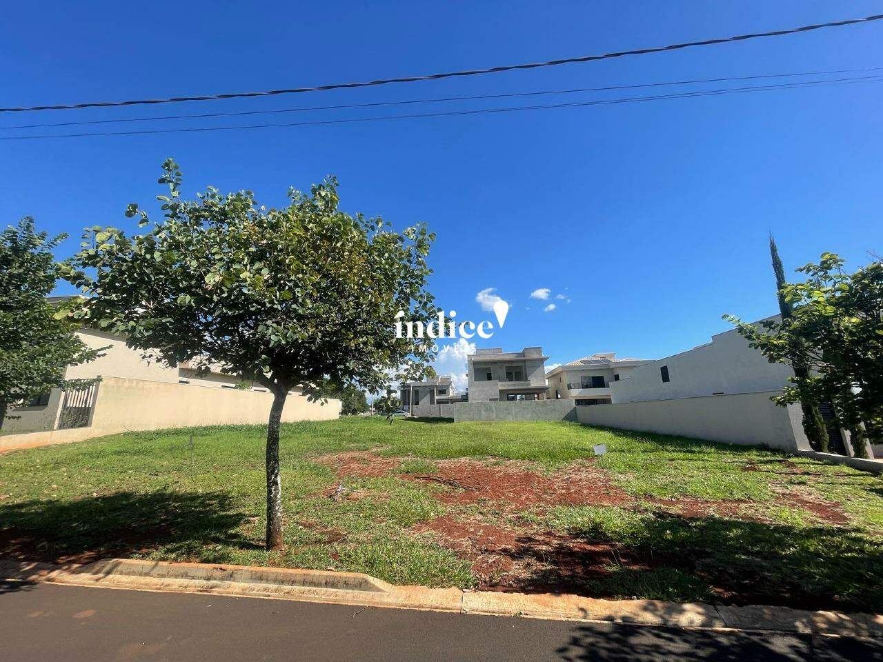 Terrenos Condomínio para à venda no Residencial Alto do Castelo na cidade de Ribeirão Preto: 