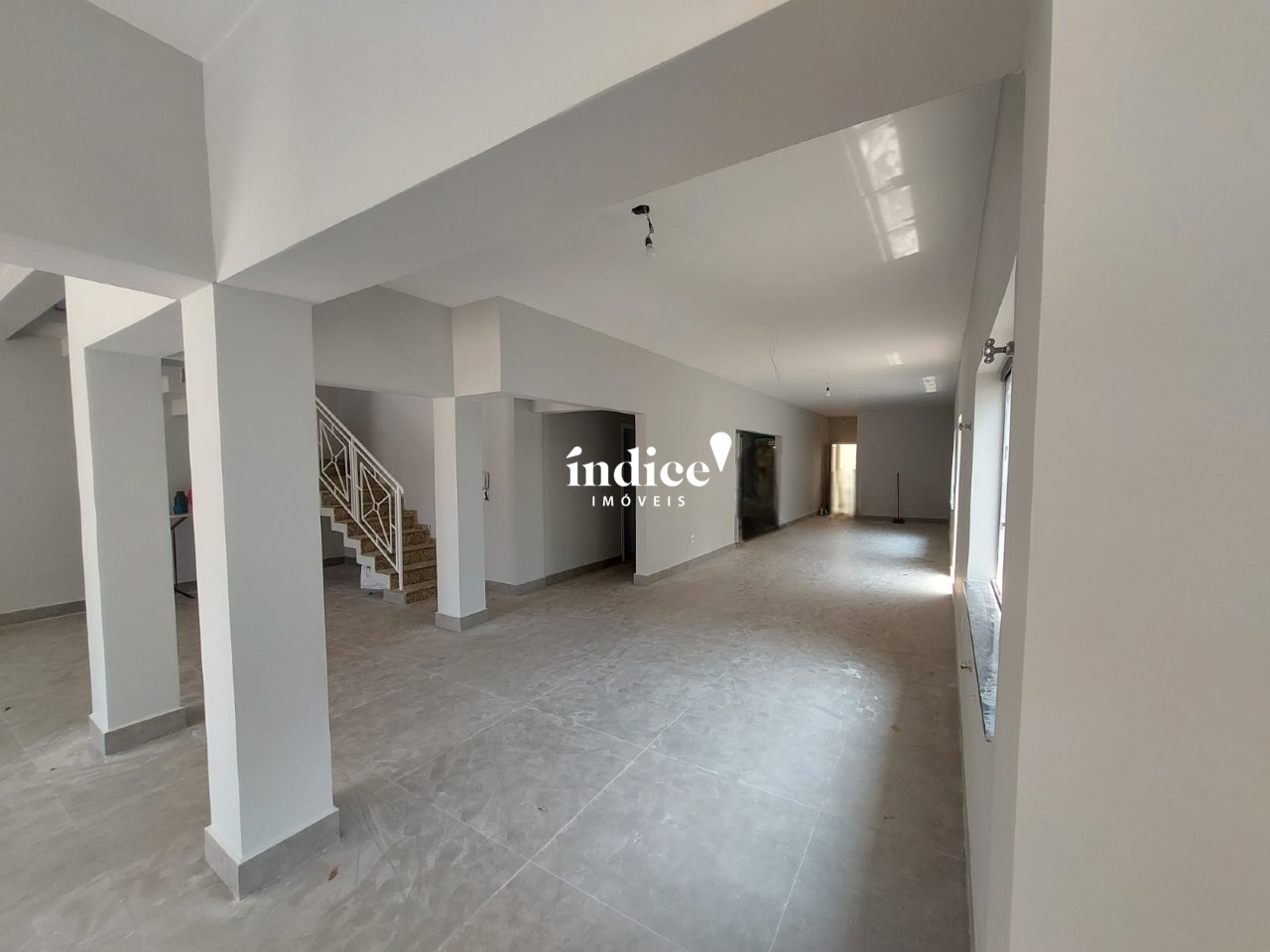 Casa Comercial para para aluguel no Jardim Canadá na cidade de Ribeirão Preto: 