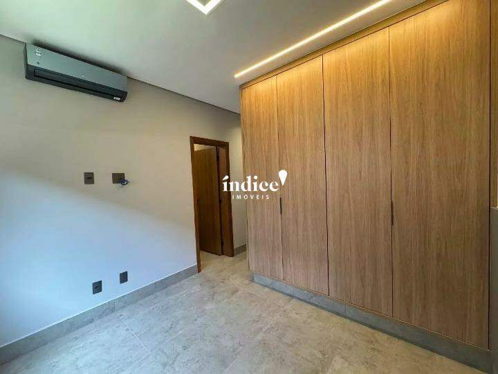 Casas Condomínio para à venda no Vila do Golf na cidade de Ribeirão Preto: 