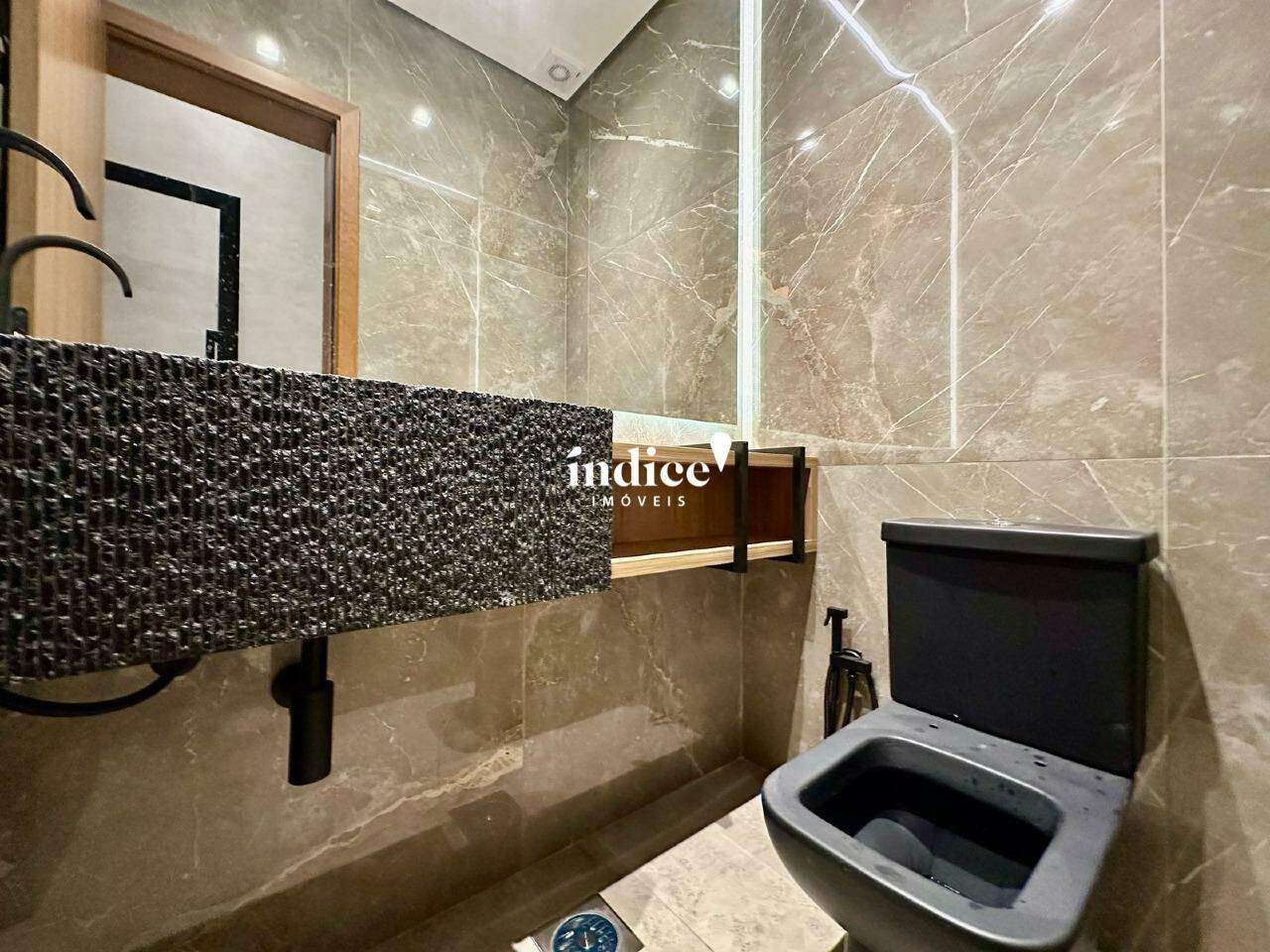 Casas Condomínio para à venda no Vila do Golf na cidade de Ribeirão Preto: 