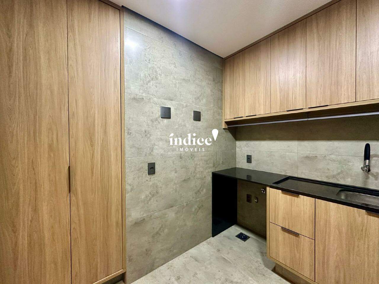 Casas Condomínio para à venda no Vila do Golf na cidade de Ribeirão Preto: 