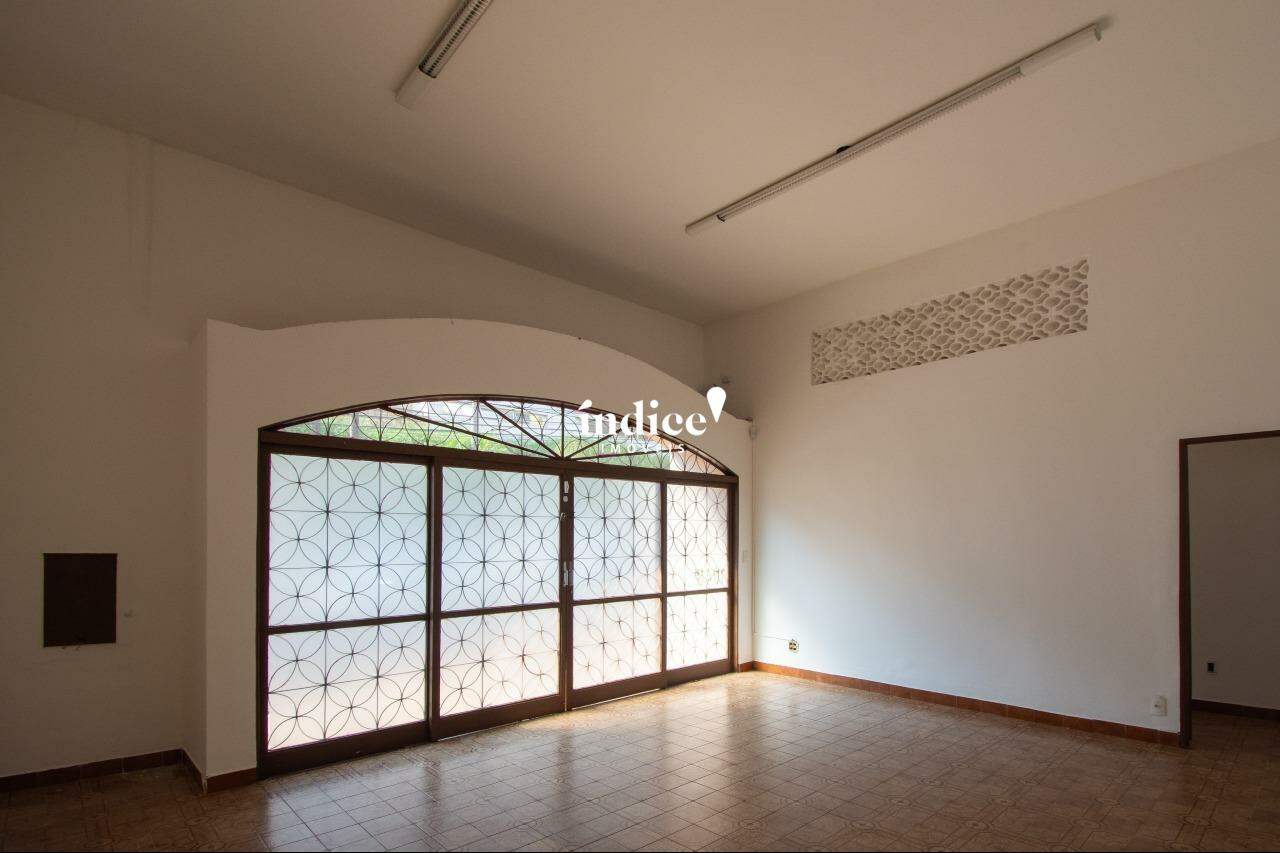 Salão Comercial para para aluguel no Centro na cidade de Ribeirão Preto: 