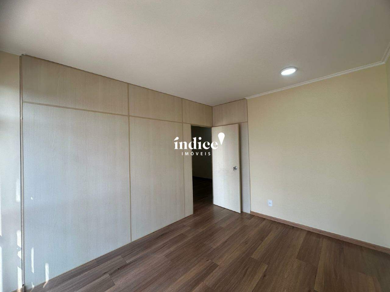 Sala Comercial para para aluguel no Centro na cidade de Ribeirão Preto: 