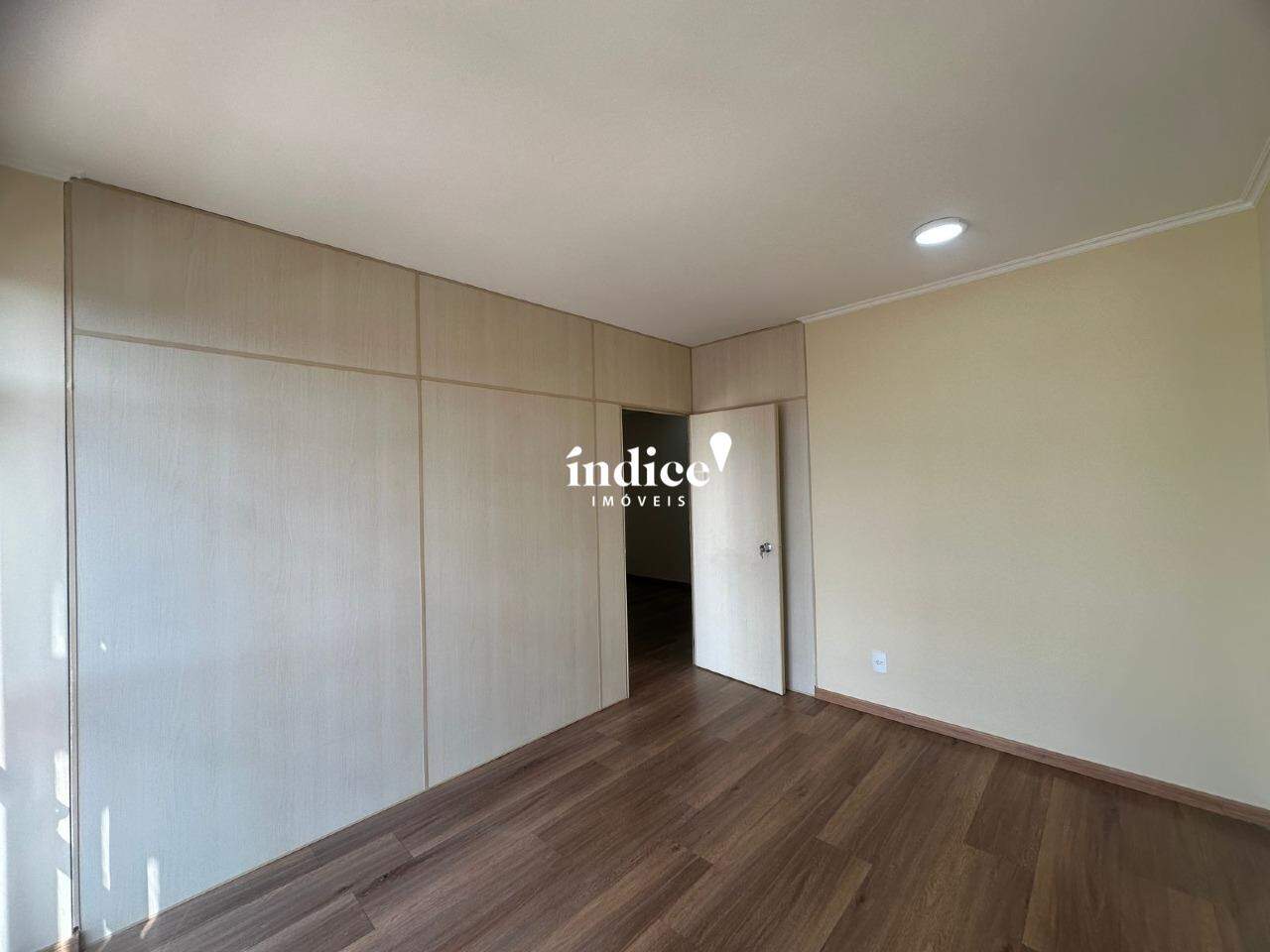 Sala Comercial para para aluguel no Centro na cidade de Ribeirão Preto: 