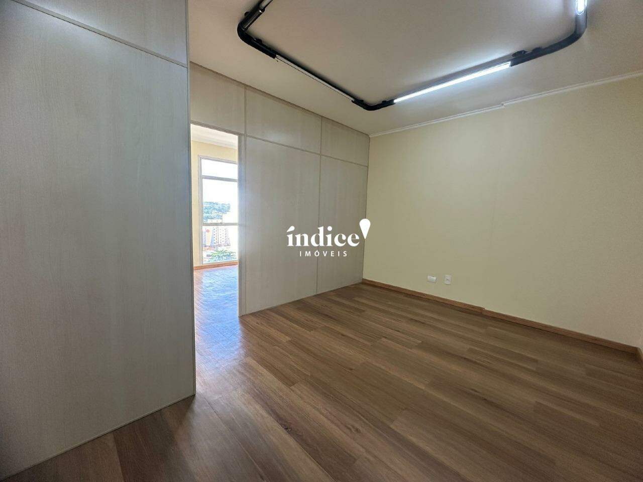 Sala Comercial para para aluguel no Centro na cidade de Ribeirão Preto: 
