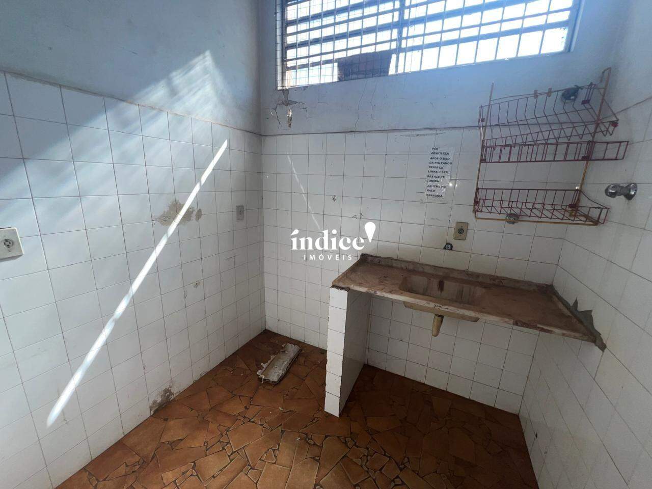 Salão Comercial para para aluguel no Centro na cidade de Ribeirão Preto: 