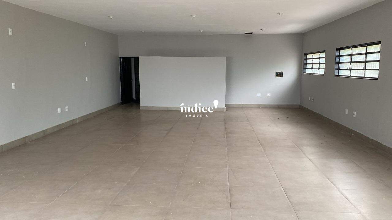 Salão Comercial para para aluguel no Ipiranga na cidade de Ribeirão Preto: 