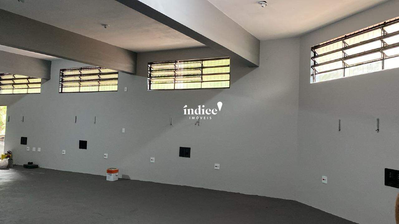 Salão Comercial para para aluguel no Ipiranga na cidade de Ribeirão Preto: 